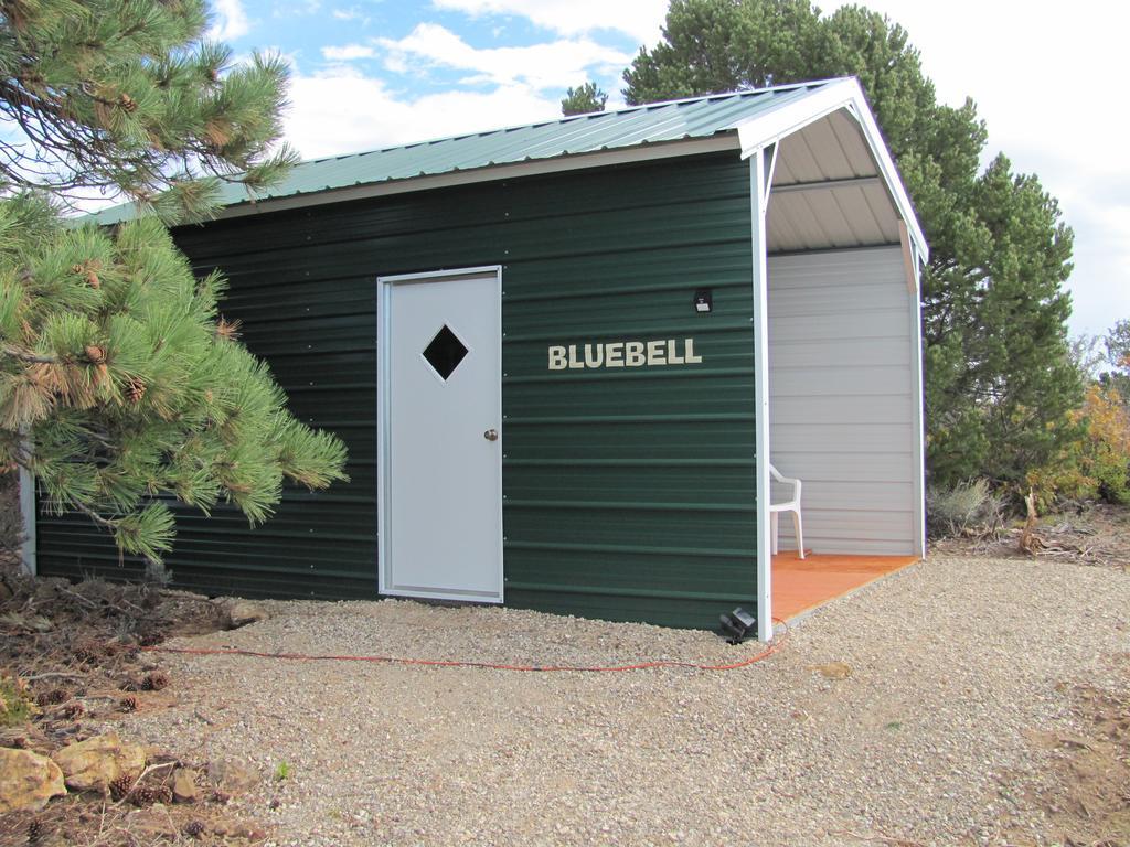 Bluebell Cabin, Glamour Cabin Camping, Stunning Night Sky มอนติเชลโล ภายนอก รูปภาพ